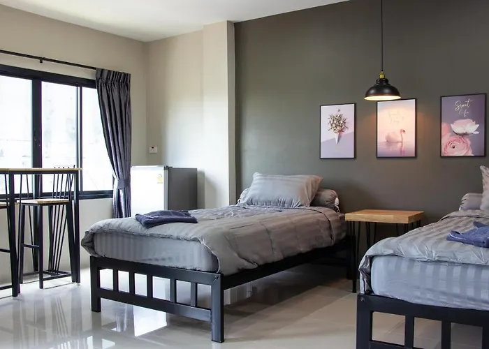 โรงแรม Is Am Are Boutique 3*